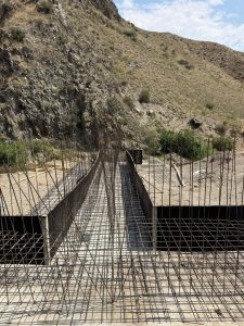 «Өзү  агып келүүчү Осмон-Ата суугат суусун, Үч-Терек айылына жана Саргата айылына караштуу Сай участкасына жеткирүү үчүн  5.1 км аралыктан суу түтүкчөсүн жердин алды менен тартып келүү « долбоору ишке ашууда.